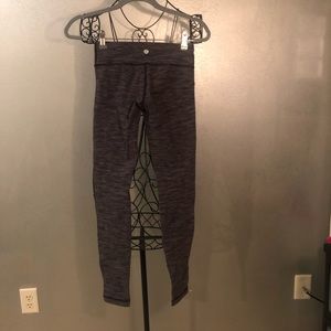Lululemon heathered black mid rise leggings